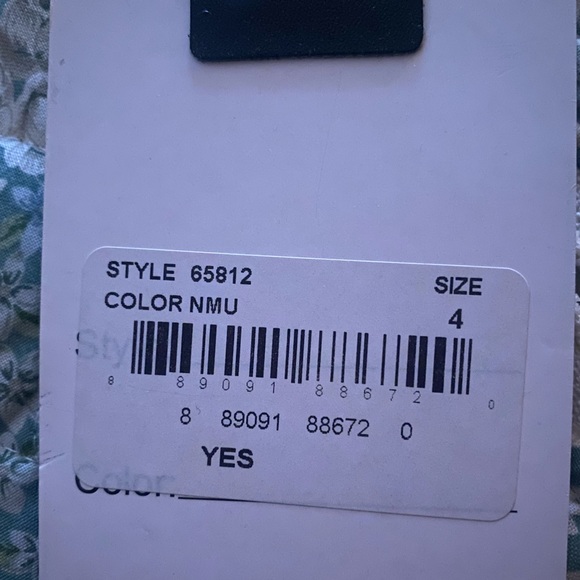 SOLD❤️ MacDuggal size 4 prom or pageant gown (with pockets!) - Picture 6 of 6